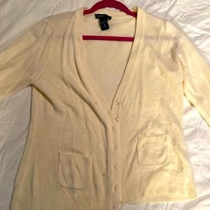 Selling coat and jackets pick your favorite and I‘ll send your way.